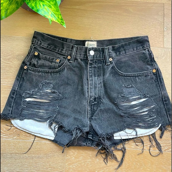 Furst of a Kind Levi’s denim shorts. - Picture 2 of 4
